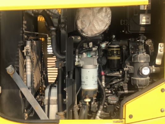 ขายรถตักล้อยาง KOMATSU WA100-7 ปี 2014 นำเข้าเองจากญี่ปุ่น สภาพสวยพร้อมใช้งาน มีVDOการทำงานครับ ขายรถตักล้อยาง KOMATSU WA100-7 ปี 2014 นำเข้าเองจากญี่ปุ่น สภาพสวยพร้อมใช้งาน มีVDOการทำงานครับ