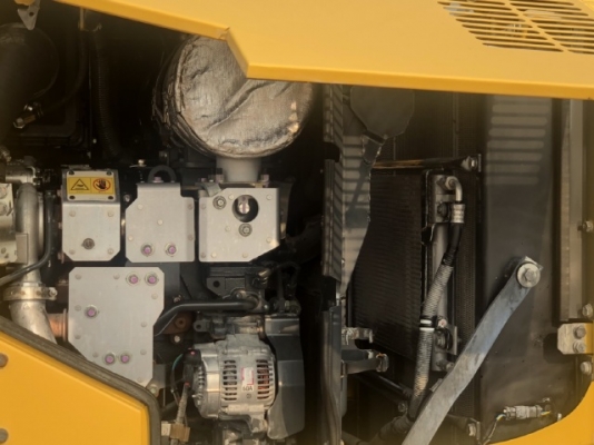 ขายรถตักล้อยาง KOMATSU WA100-7 ปี 2014 นำเข้าเองจากญี่ปุ่น สภาพสวยพร้อมใช้งาน มีVDOการทำงานครับ ขายรถตักล้อยาง KOMATSU WA100-7 ปี 2014 นำเข้าเองจากญี่ปุ่น สภาพสวยพร้อมใช้งาน มีVDOการทำงานครับ