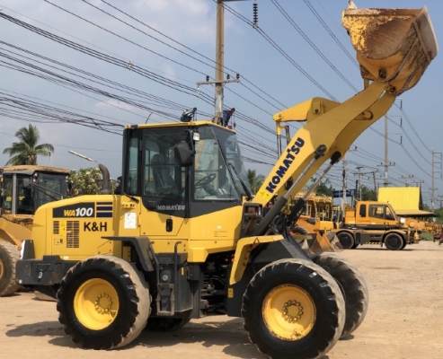 ขายรถตักล้อยาง KOMATSU WA100-7 ปี 2014 นำเข้าเองจากญี่ปุ่น สภาพสวยพร้อมใช้งาน มีVDOการทำงานครับ ขายรถตักล้อยาง KOMATSU WA100-7 ปี 2014 นำเข้าเองจากญี่ปุ่น สภาพสวยพร้อมใช้งาน มีVDOการทำงานครับ