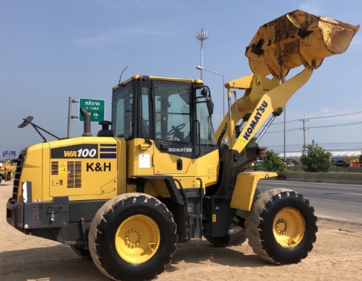 ขายรถตักล้อยาง KOMATSU WA100-7 ปี 2014 นำเข้าเองจากญี่ปุ่น สภาพสวยพร้อมใช้งาน มีVDOการทำงานครับ ขายรถตักล้อยาง KOMATSU WA100-7 ปี 2014 นำเข้าเองจากญี่ปุ่น สภาพสวยพร้อมใช้งาน มีVDOการทำงานครับ