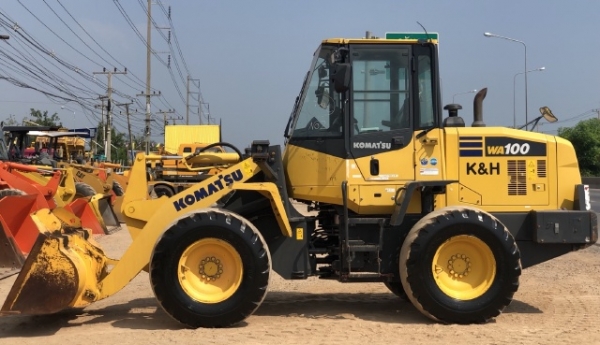 ขายรถตักล้อยาง KOMATSU WA100-7 ปี 2014 นำเข้าเองจากญี่ปุ่น สภาพสวยพร้อมใช้งาน มีVDOการทำงานครับ ขายรถตักล้อยาง KOMATSU WA100-7 ปี 2014 นำเข้าเองจากญี่ปุ่น สภาพสวยพร้อมใช้งาน มีVDOการทำงานครับ