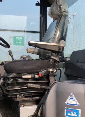 ขายรถตักล้อยาง KOMATSU WA100-7 ปี 2014 นำเข้าเองจากญี่ปุ่น สภาพสวยพร้อมใช้งาน มีVDOการทำงานครับ ขายรถตักล้อยาง KOMATSU WA100-7 ปี 2014 นำเข้าเองจากญี่ปุ่น สภาพสวยพร้อมใช้งาน มีVDOการทำงานครับ