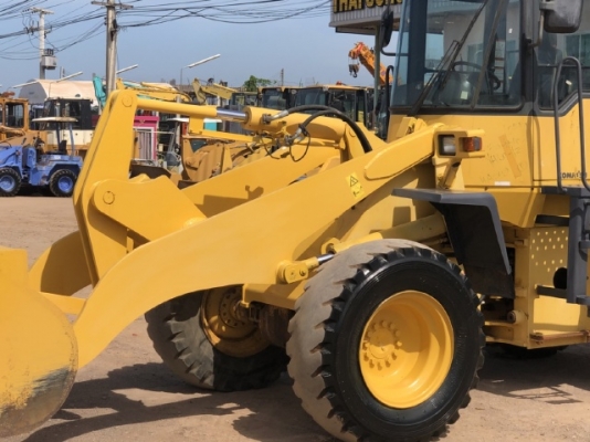 ขายรถตักล้อยาง KOMATSU WA200-3E แขนยาวพิเศษ รถนอกนำเข้าจากญี่ปุ่น สภาพสวยพร้อมใช้ มีVDOการทำงานครับ