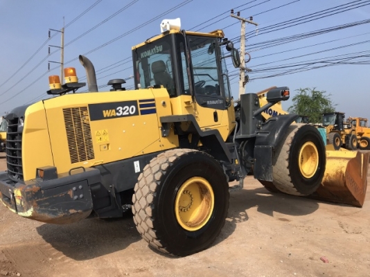 ขายรถตักล้อยาง KOMATSU WA320-7 ปี 2014 นำเข้าเองจากญี่ปุ่น สภาพสวยพร้อมใช้งาน ถึงเร็วๆนี้ครับ