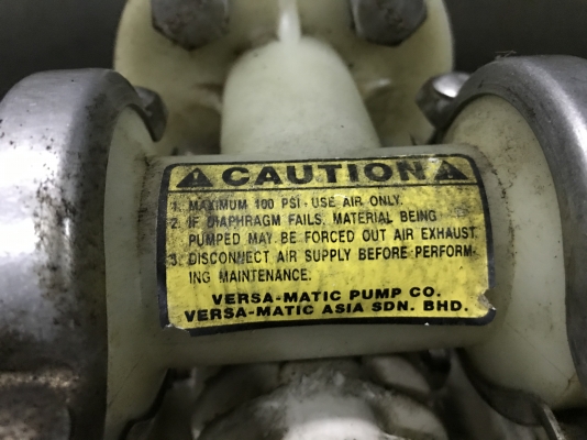 ขายปั๊มไดอะแฟรม Versa-Matic Pump made in USA. ขนาด 1นิ้ว สภาพสวย ดูดแรง พร้อมใช้งาน มี 2 ตัวครับ ราคาตัวละ 4,800 บาท