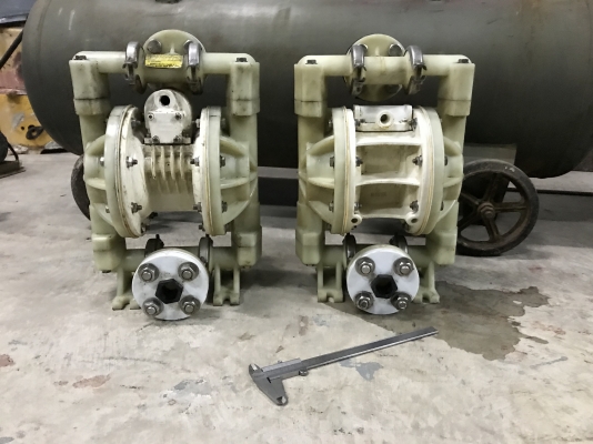 ขายปั๊มไดอะแฟรม Versa-Matic Pump made in USA. ขนาด 1นิ้ว สภาพสวย ดูดแรง พร้อมใช้งาน มี 2 ตัวครับ ราคาตัวละ 4,800 บาท