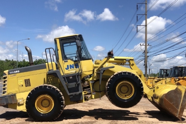 ขายรถตักล้อยาง KOMATSU WA350-3E รถนอกนำเข้าจากญี่ปุ่น สภาพสวยพร้อมใช้ มีVDOการทำงานครับ ขายรถตักล้อยาง KOMATSU WA350-3E รถนอกนำเข้าจากญี่ปุ่น สภาพสวยพร้อมใช้ มีVDOการทำงานครับ