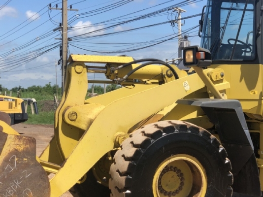 ขายรถตักล้อยาง KOMATSU WA350-3E รถนอกนำเข้าจากญี่ปุ่น สภาพสวยพร้อมใช้ มีVDOการทำงานครับ ขายรถตักล้อยาง KOMATSU WA350-3E รถนอกนำเข้าจากญี่ปุ่น สภาพสวยพร้อมใช้ มีVDOการทำงานครับ