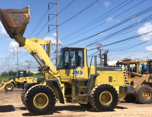 ขายรถตักล้อยาง KOMATSU WA350-3E รถนอกนำเข้าจากญี่ปุ่น สภาพสวยพร้อมใช้ มีVDOการทำงานครับ ขายรถตักล้อยาง KOMATSU WA350-3E รถนอกนำเข้าจากญี่ปุ่น สภาพสวยพร้อมใช้ มีVDOการทำงานครับ