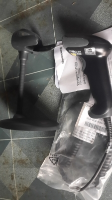 ขายเครื่องสแกนบาร์โค่ด ตัวสแกนบาร์โค้ด Honeywell Voyager 1250g พร้อมขาตั้ง