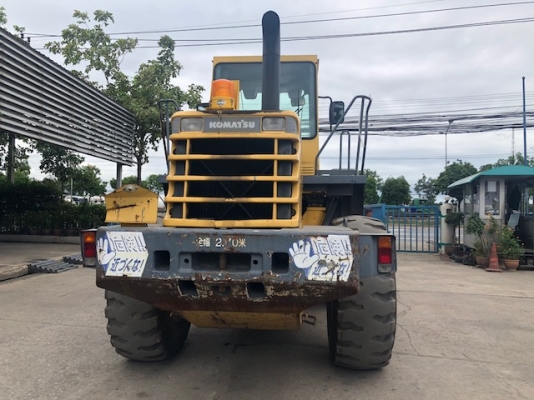 รถตัก Komatsu WA300-3 เก่านอกจากญีปุ่่น100\% มีให้เลือกหลายคัน พร้อมใช้งานทุกค