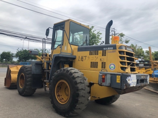 รถตัก Komatsu WA300-3 เก่านอกจากญีปุ่่น100\% มีให้เลือกหลายคัน พร้อมใช้งานทุกค