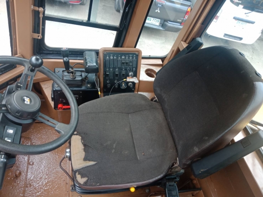 รถตักล้อยาง Cat924F รถนอก พร้อมใช้งาน เก๋งแอร์พร้อม รถตักล้อยาง Cat924F รถนอก พร้อมใช้งาน เก๋งแอร์พร้อม