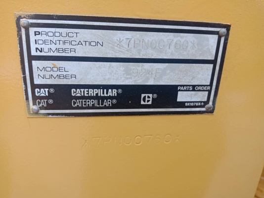 รถตักล้อยาง Cat924F รถนอก พร้อมใช้งาน เก๋งแอร์พร้อม รถตักล้อยาง Cat924F รถนอก พร้อมใช้งาน เก๋งแอร์พร้อม