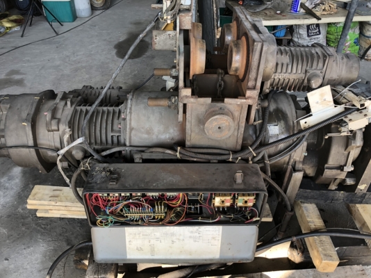 รอกสลิงไฟฟ้า MITSUBISHI 5 TON