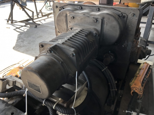 รอกสลิงไฟฟ้า MITSUBISHI 5 TON