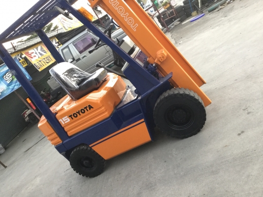 ขาย โฟรคลิฟท์ โตโยต้า รุ่น 5 เครื่อง เบนซิล หนัก 1.5 ตัน ขาย โฟรคลิฟท์ โตโยต้า รุ่น 5 เครื่อง เบนซิล หนัก 1.5 ตัน