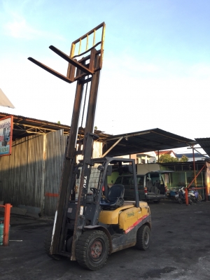 ขาย โฟรคลิฟท์ ทีซียู เครื่อง ดีเซล. หนัก 3 ตัน เสา 4 เมตร. เกียออโต้ ขาย โฟรคลิฟท์ ทีซียู เครื่อง ดีเซล. หนัก 3 ตัน เสา 4 เมตร. เกียออโต้