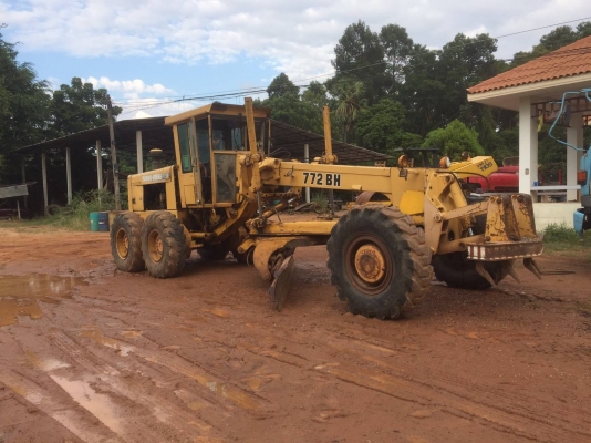 ขายเหมา.เลิกกิจการ 3รายการ 1.รถเกรด จอนเดียร์ใบมีด14ฟุตเท่า140G 2.รถบดVibro Max 1105 2เพลาเปลือกเดียว 3รถน้ำisuzu 2เพลา