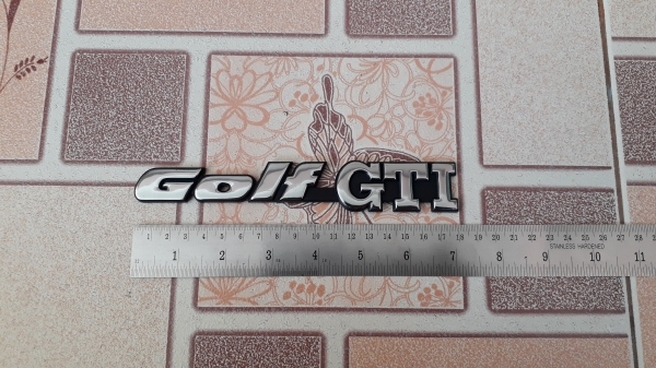 เพลทโลโก้ Golf GTI ติดท้ายของรถ VW แท้ เพลทโลโก้ Golf GTI ติดท้ายของรถ VW แท้