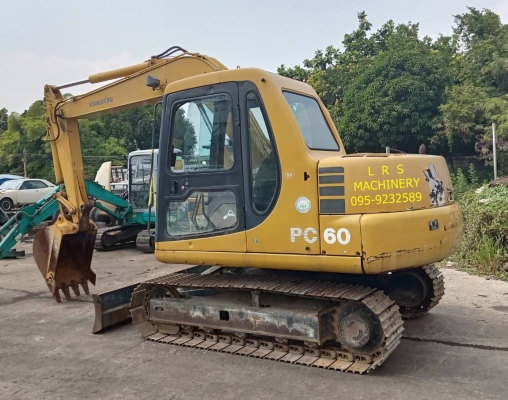 ขายรถแบ็คโฮ KOMATSU PC60-7
