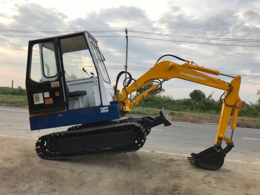 komatsu pc20สภาพดีเก่าญี่ปุ่น มีใบอินวอยไม่เคยใช้ในไทย
