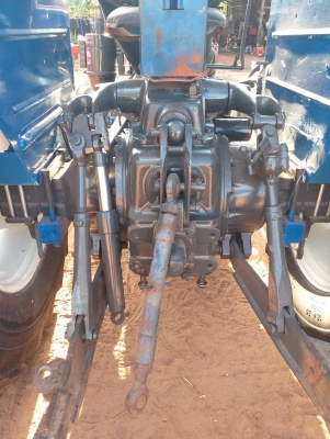 ขายรถไถ FORD 6610 มีเล่ม พร้อมโอน สดได้ ผ่อนได้ ราคา 275,000 บาทสนใจโทร 0952503888