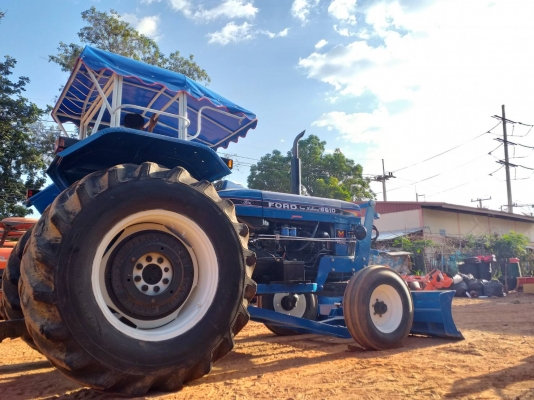 ขายรถไถ FORD 6610 มีเล่ม พร้อมโอน สดได้ ผ่อนได้ ราคา 275,000 บาทสนใจโทร 0952503888