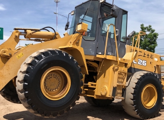 ขายรถตักล้อยาง TCM L26 นำเข้าเองจากญี่ปุ่น สภาพสวยพร้อมใช้ มีVDOการทำงานครับ