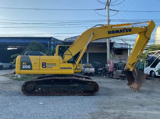 Komatsu 200-8 MO กล้องหลังจอเหลือง กรองอากาศ ใช้งาน 5000ช.มเล่มทะเบียน เจ้าของขายเอง