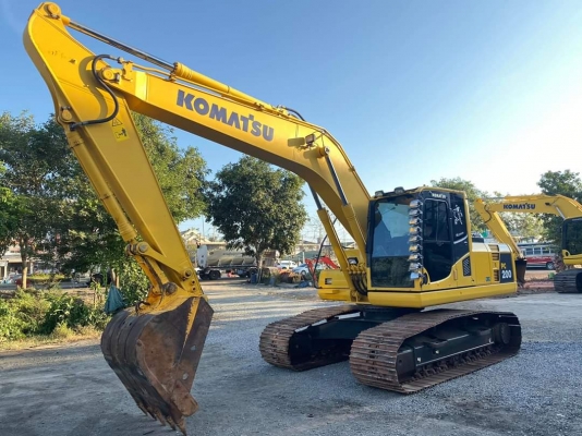 Komatsu 200-8 MO กล้องหลังจอเหลือง กรองอากาศ ใช้งาน 5000ช.มเล่มทะเบียน เจ้าของขายเอง