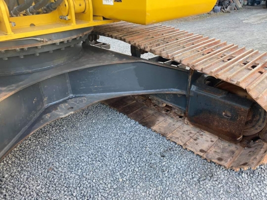 Komatsu 200-8 MO กล้องหลังจอเหลือง กรองอากาศ ใช้งาน 5000ช.มเล่มทะเบียน เจ้าของขายเอง