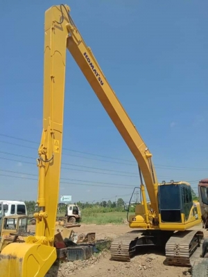 ขาย 1,190,000 แบคโฮบูมยาว  KOMATSU pc 200-7 เล่มทะเบียน ไฟฟ้าครบ เครื่องดี ปั้มแรง เอวแน่น ช่วงล่างสวย รถสวยพร้อมใช้งาน รถอยู่ ปทุมธานี  090-772-3710 090-772-3708