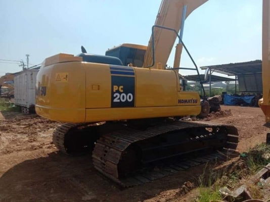 ขาย 1,190,000 แบคโฮบูมยาว  KOMATSU pc 200-7 เล่มทะเบียน ไฟฟ้าครบ เครื่องดี ปั้มแรง เอวแน่น ช่วงล่างสวย รถสวยพร้อมใช้งาน รถอยู่ ปทุมธานี  090-772-3710 090-772-3708