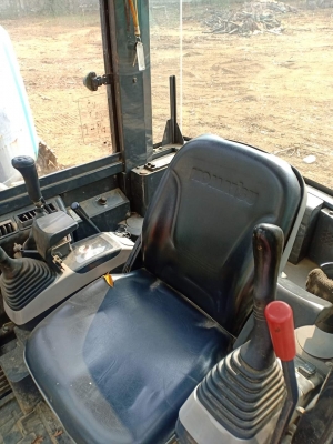 ขายKOMATSU PC35MR-3 เก่านอกแท้ มีลายแย๊ก..ผานสไลด์ได้..ออฟชั่นครบจบในคันเดียว..โทร 089-3818694จ๊อย ขายKOMATSU PC35MR-3 เก่านอกแท้ มีลายแย๊ก..ผานสไลด์ได้..ออฟชั่นครบจบในคันเดียว..โทร 089-3818694จ๊อย