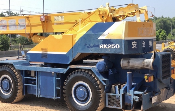 ขายรถเครน KOBELCO RK250 (ขนาด 25 ตัน) นำเข้าเองจากญี่ปุ่น สภาพสวยพร้อมใช้งาน มีVDOการทำงานครับ