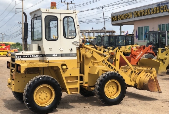 ขายรถตักล้อยาง KOMATSU 505 (เทียบเท่า WA70) (1,XXX ชั่วโมง) นำเข้าเองจากญี่ปุ่น สภาพสวยพร้อม  มีVDOการทำงานครับ