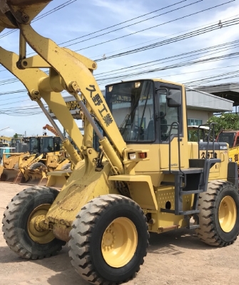 ขายรถตักล้อยาง KOMATSU WA200-3 รถนอกนำเข้าจากญี่ปุ่น สภาพสวยพร้อมใช้ มีVDOการทำงานครับ