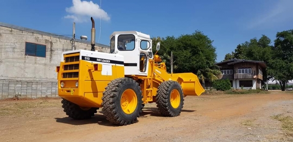 งานเนียน #KOMATSU510 เครื่องยนต์4D105  เก่านอกไม่เคยใช้งานในไทย เครื่องเดิมยางเดิมYOKOHAMA เพิ่มเติมคือความสะอาดละมุนละไม ราคา665,000 บาท สนใจสอบถามได้ครับ 083-4355829 , 081-8416818 #KPGแทรคเตอร์ หรือ กดไปที่ลิ้งค์้เพื่อสอบถาม Line: https://line.me/R/ti/p