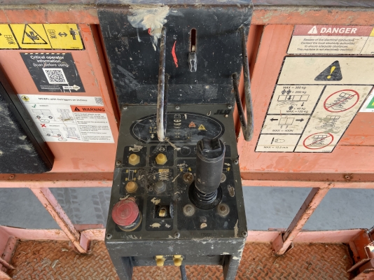 ขายรถกระเช้าJLGสูง12.2เมตรรถนอกนำเข้า ระบบไฟฟ้าสภาพดีพร้อมใช้งานLine:Jiraroj2909