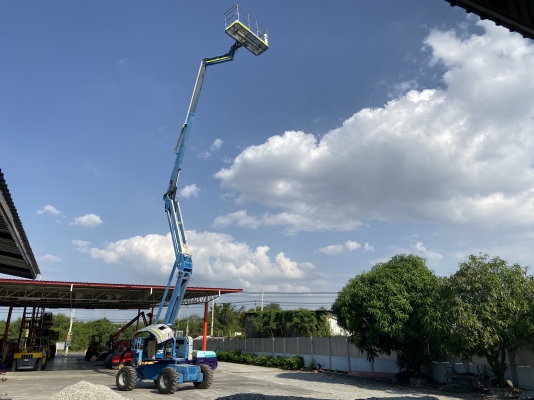 ขายรถกระเช้าJLGสูง12.2เมตรรถนอกนำเข้า ระบบไฟฟ้าสภาพดีพร้อมใช้งานLine:Jiraroj2909