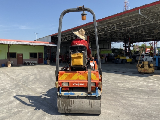 ขายรถบด2.5ตันDYNAPACรุ่นCC102รถนอกนำเข้าเอวอ่อนขับ2เพลาเครื่องดีเซล2สูบ สภาพดีพร้อมใช้งาน มีให้เลือกหลายคันหลายขนาดสนใจติดต่อ0818302909จิรโรจน์ Id Line:Jiraroj2909