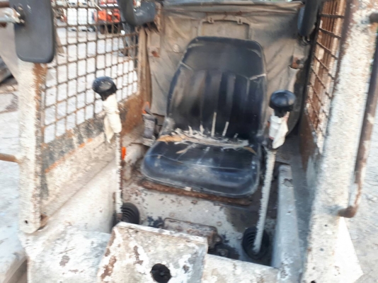 ตรวจเช๊ค พร้อมใช้งานได้ทุกระบบครับ รถตักล้อยาง BOBCAT 753 เครื่อง KUBOTA ดีเซล 4 สูบ เก่าญี่ปุ่น ตักได้ 1 คิว