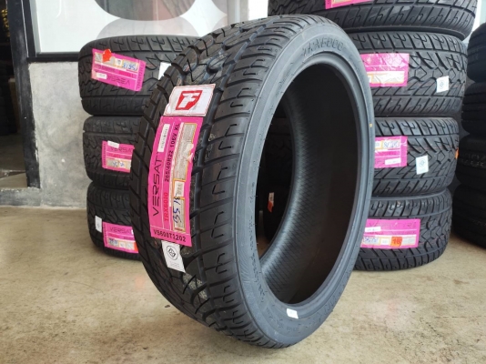 VERSATYPE TRX6000 265/40R22 ยางใหม่ปี18 เส้นละ 3,500 บาท VERSATYPE TRX6000 265/40R22 ยางใหม่ปี18 เส้นละ 3,500 บาท