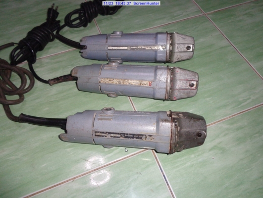 ขายเหมา เครื่องเจียร์ 4"MAKITA รุ่น 9500NB จากญี่ปุ่น 3000 พร้อมส่ง ขายเหมา เครื่องเจียร์ 4"MAKITA รุ่น 9500NB จากญี่ปุ่น 3000 พร้อมส่ง