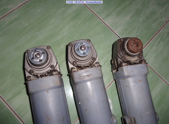 ขายเหมา เครื่องเจียร์ 4"MAKITA รุ่น 9500NB จากญี่ปุ่น 3000 พร้อมส่ง ขายเหมา เครื่องเจียร์ 4"MAKITA รุ่น 9500NB จากญี่ปุ่น 3000 พร้อมส่ง