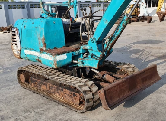 ขายด่วน195,000บาทรถแบคโฮคูโบต้าK30คอลโทลสั้นน้ำมันปั้มนี้วเทียบเท่าPC30รถนอกสถาพดีพร้อมใช้เพิ่งนำเข้ามายังไม่เคยใช้งานในไทยเลย