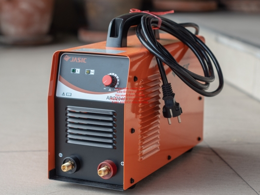 เครื่องเชื่อมอินเวอร์เตอร์ กระแสไฟเชื่อม 10-160 แอมป์ JASIC รุ่น ARC204E สภาพใหม่ ยกกล่อง