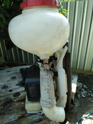 เครื่องพ่นปุ๋ย เครื่องพ่นปุ๋ย