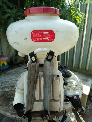 เครื่องพ่นปุ๋ย เครื่องพ่นปุ๋ย